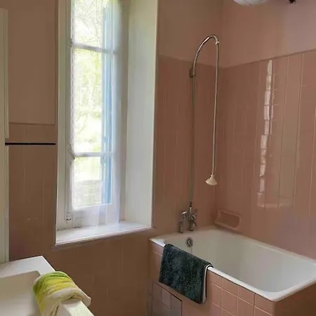 Charming In A Beautiful Setting Casa vacanze